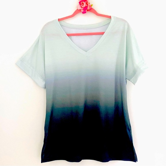 💕Ombre Mint GreenShort Sleeves V-Neck Top SZ L - Picture 11 of 13